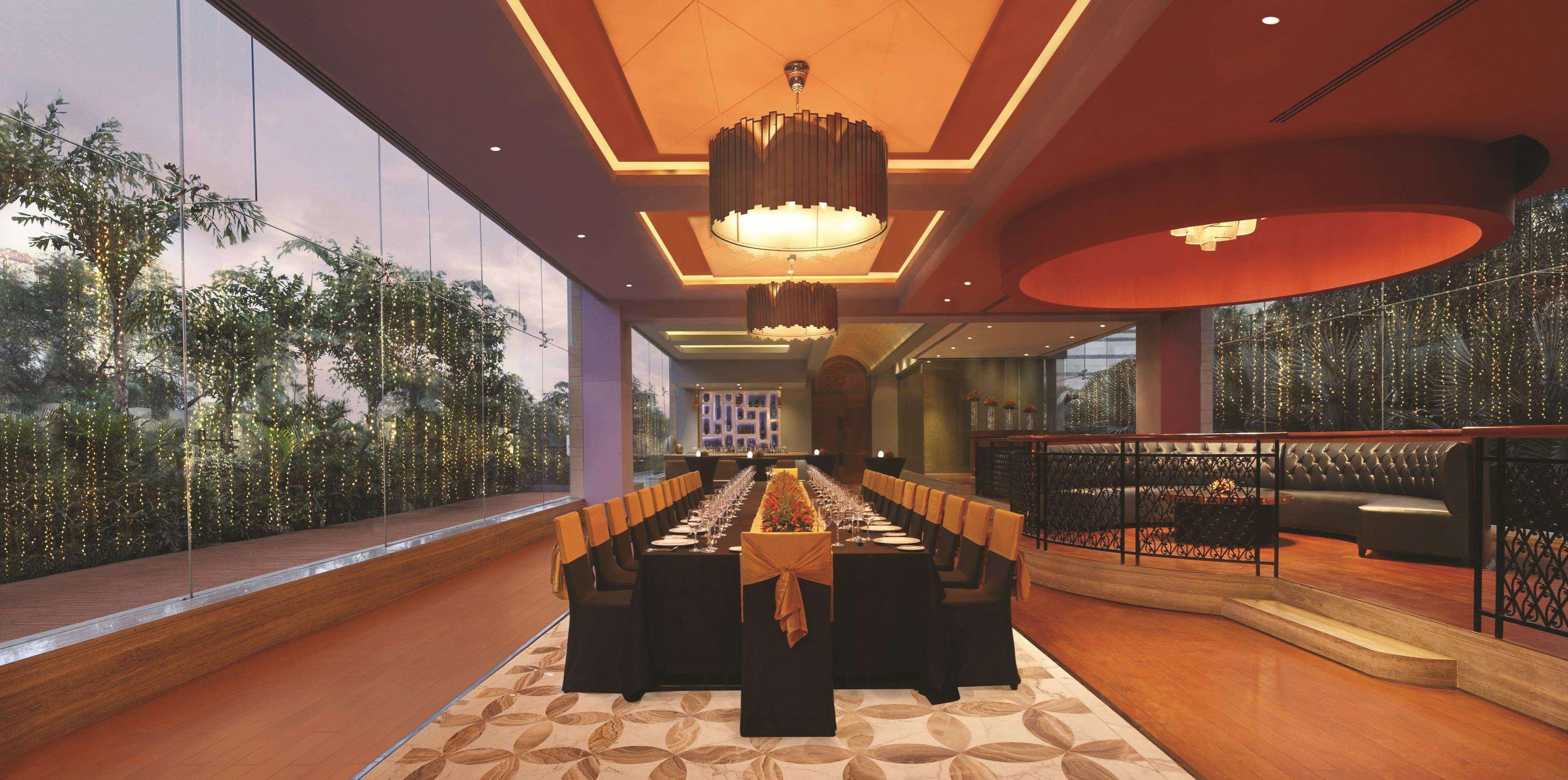 Hotel Doubletree By Hilton Gurgaon New Delhi Ncr Exterior foto