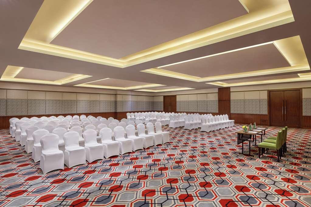 Hotel Doubletree By Hilton Gurgaon New Delhi Ncr Einrichtungen foto